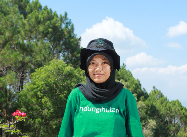 Gambar Dewi Oktaviani